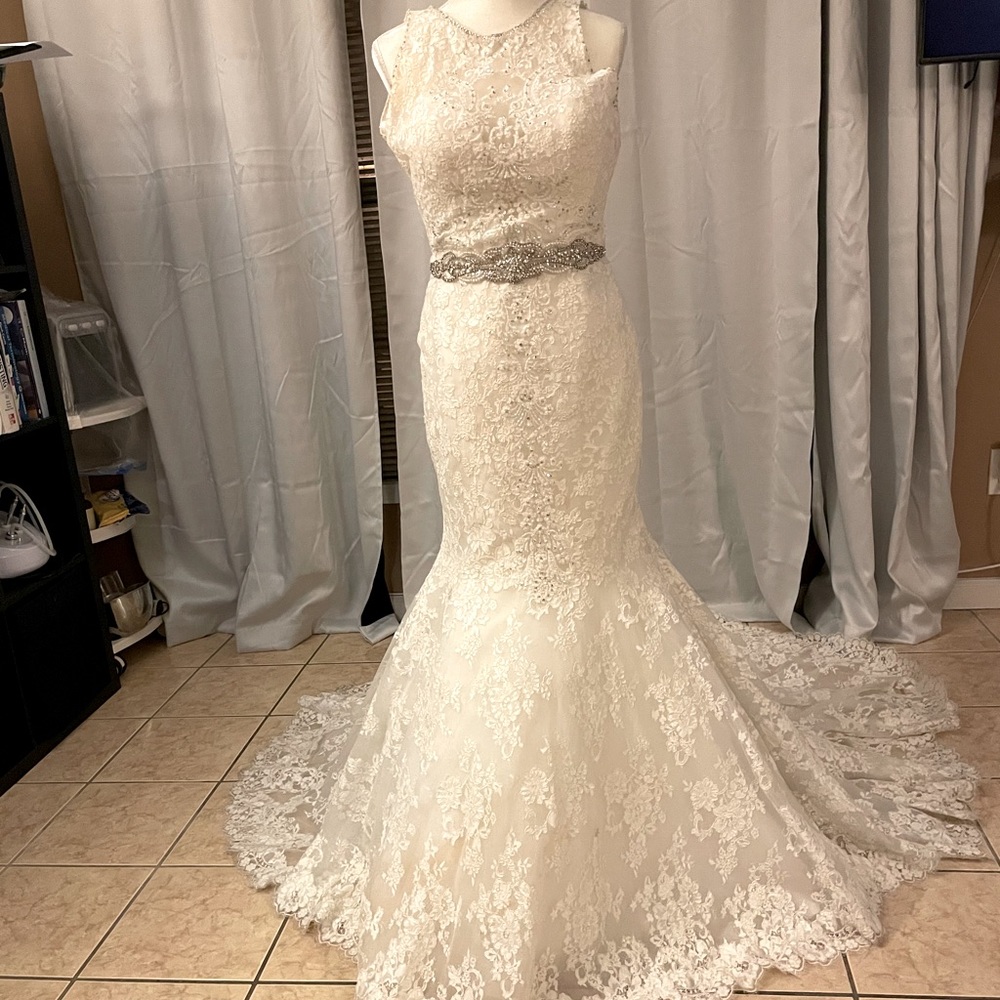 Wedding dress